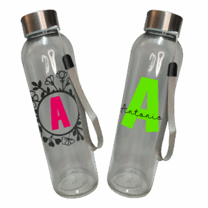 Botella de cristal con diseño de inicial